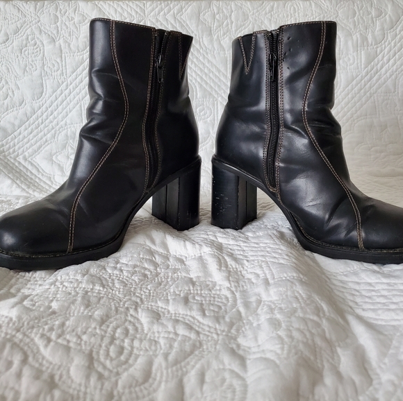 Lower East Side Alkle Boot - Picture 4 of 5